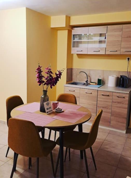 Zenia 1 στην καρδιά της πάτρας Patras